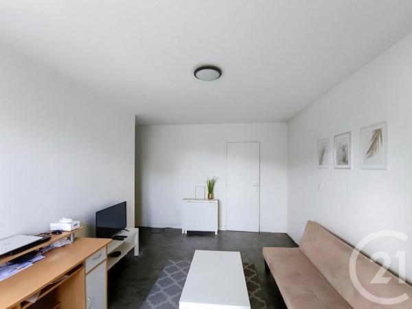 Appartement F2 à vendre  2 pièces - 39,20 m 2   ST DENIS  - 93