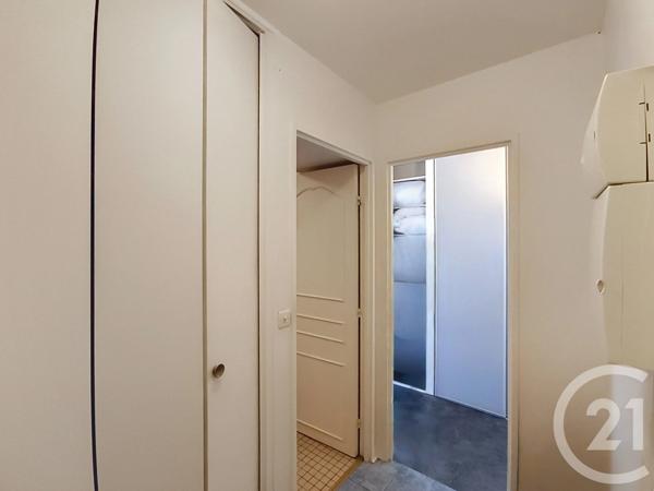 Appartement F2 à vendre  2 pièces - 39,20 m 2   ST DENIS  - 93