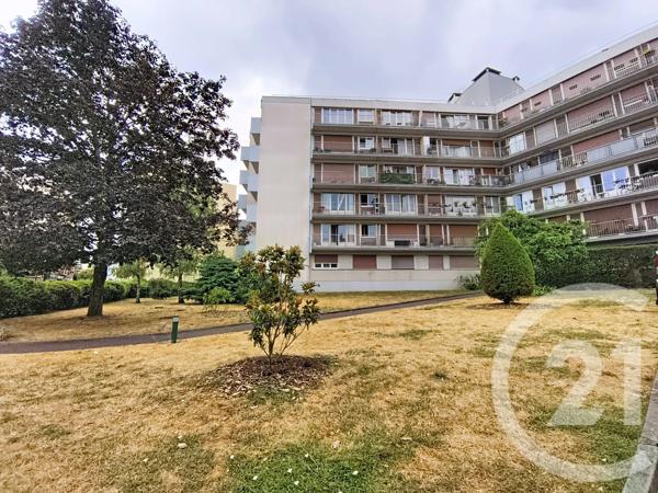 Appartement F2 à vendre  2 pièces - 39,20 m 2   ST DENIS  - 93