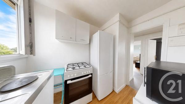 Appartement F3 à vendre  3 pièces - 54 m 2   LA COURNEUVE  - 93