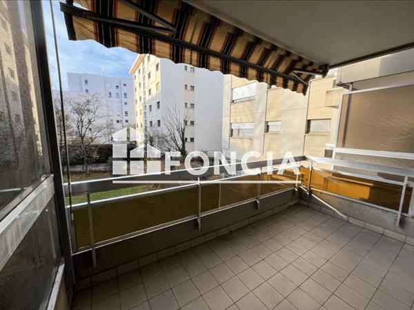 Location Appartement 2 pièces 49.34 m² - 19 ROUTE D'ETREMBIERES Annemasse 74100