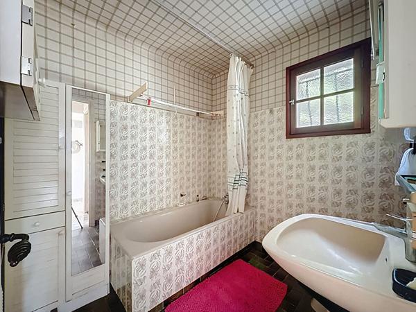 En exclusivité A VENDRE ! Maison sur TARADEAU de 96m² - 3 chambres - PROCHE DU VILLAGE - VUE