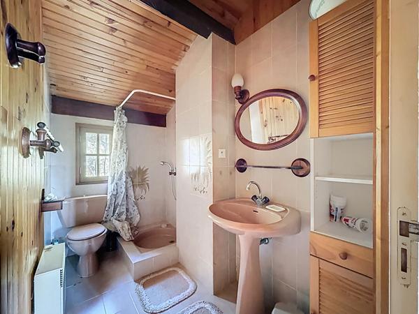 En exclusivité A VENDRE ! Maison sur TARADEAU de 96m² - 3 chambres - PROCHE DU VILLAGE - VUE