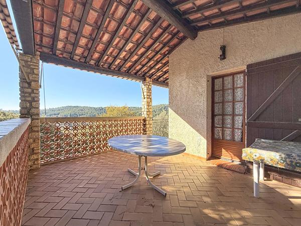 En exclusivité A VENDRE ! Maison sur TARADEAU de 96m² - 3 chambres - PROCHE DU VILLAGE - VUE