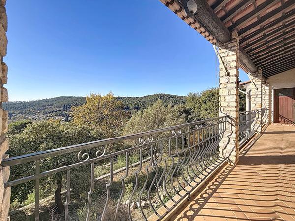 En exclusivité A VENDRE ! Maison sur TARADEAU de 96m² - 3 chambres - PROCHE DU VILLAGE - VUE