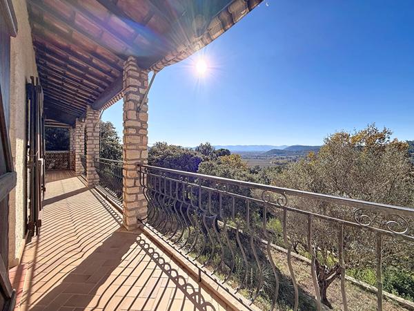 En exclusivité A VENDRE ! Maison sur TARADEAU de 96m² - 3 chambres - PROCHE DU VILLAGE - VUE