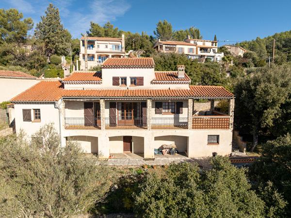 En exclusivité A VENDRE ! Maison sur TARADEAU de 96m² - 3 chambres - PROCHE DU VILLAGE - VUE