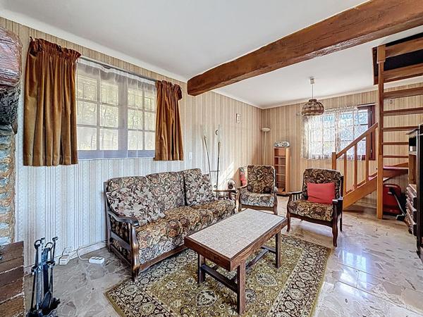 En exclusivité A VENDRE ! Maison sur TARADEAU de 96m² - 3 chambres - PROCHE DU VILLAGE - VUE