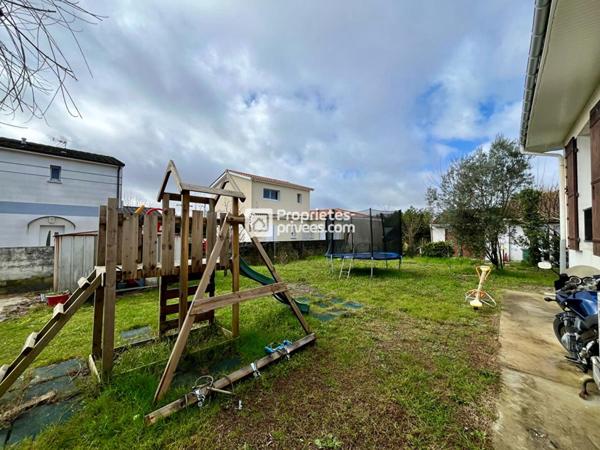 Maison Le Taillan Médoc + Appartement sous sol + Studio 200m²