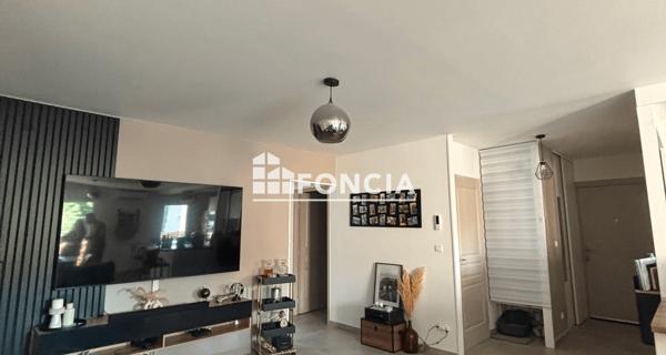 Location Appartement meublé 3 pièces 72.33 m² - Grigny 69520