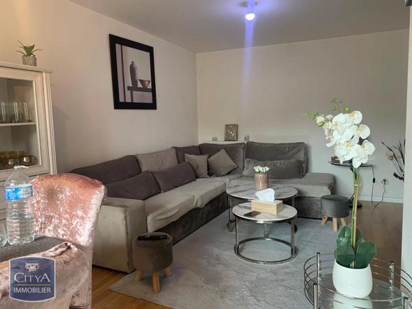 Appartement à louer 2 pièces 52.4m² Chartres (28000)