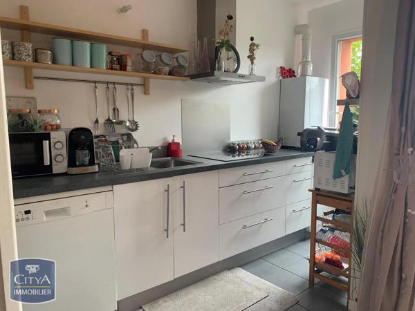 Appartement à louer 2 pièces 52.4m² Chartres (28000)