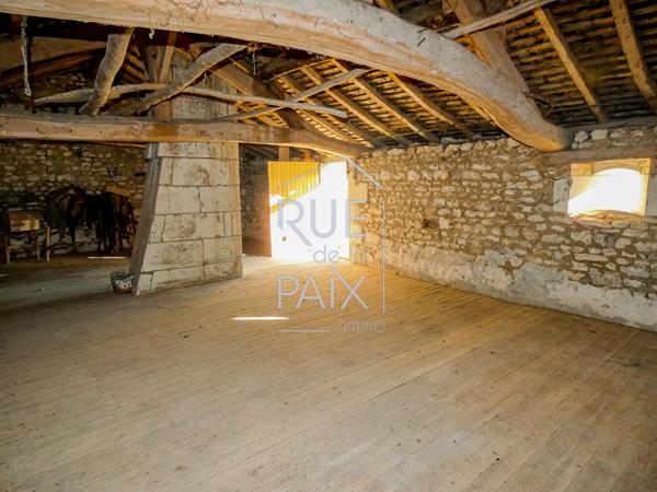 86230 SERIGNY Maison de campagne à restaurer Sérigny