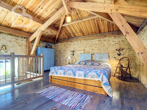 Propriété en pierre de caractère avec gîte et piscine