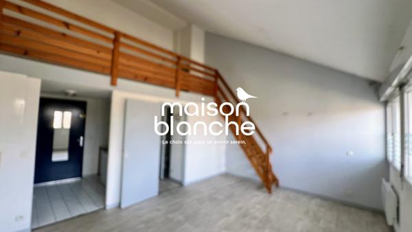 BORDEAUX CENTRE SUD :À DEUX PAS DE  L'HOPITAL ST ANDRÉ:  T1 BIS EN DUPLEX LIBRE  AVEC ACHAT POSSIBLE D'UN PARKING