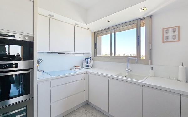 Appartement à vendre    3 pièces • 66,64 m2 Antibes