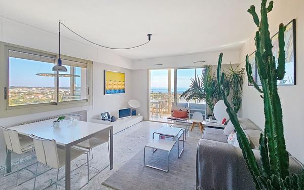 Appartement à vendre    3 pièces • 66,64 m2 Antibes