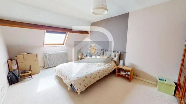 Vente                                                      Maison
                        
                     8 pièces                      210 m2                     à Triel-sur-Seine