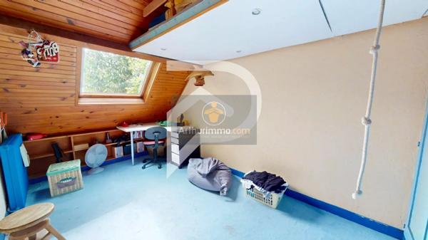 Vente                                                      Maison
                        
                     8 pièces                      210 m2                     à Triel-sur-Seine