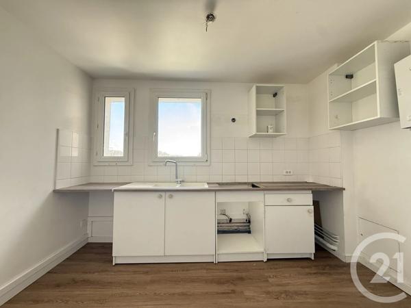 Appartement F5 à vendre  5 pièces - 85,82 m 2   EPINAY SOUS SENART  - 91