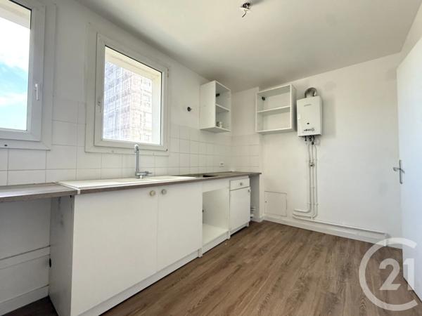 Appartement F5 à vendre  5 pièces - 85,82 m 2   EPINAY SOUS SENART  - 91