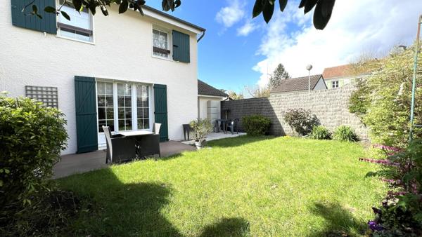 Olivet Val. Charmante et pratique maison en parfait état.3 chambres.Jardin.Garage