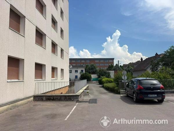 Vente                                                      Garage
                        
                                                            à Besançon