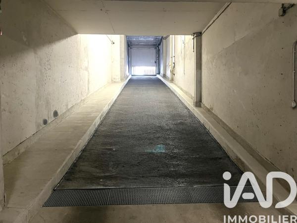 Parking à vendre 12 m² Paris 15
