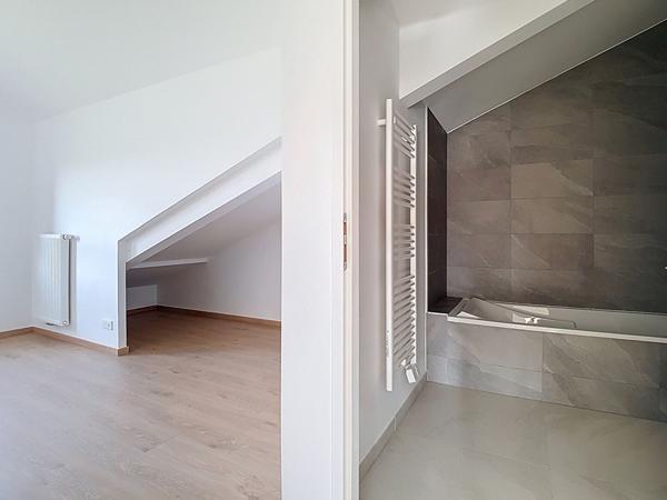 Appartement Brenthonne 5 pièce(s) en duplex 114.85 m2