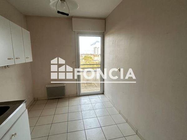 Location Appartement 2 pièces 54.42 m² - 5 RUE SAINT LEONARD Angers 49000