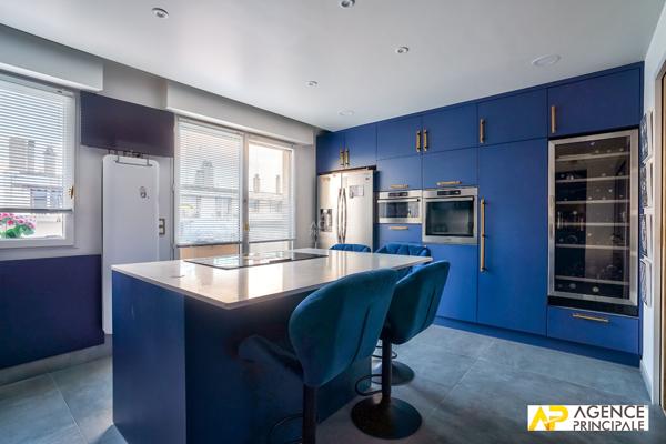 Appartement 6 pièce(s) 125.57 m2 -exclusivite - ascenseur 1 164 000 € **  - Référence  4233