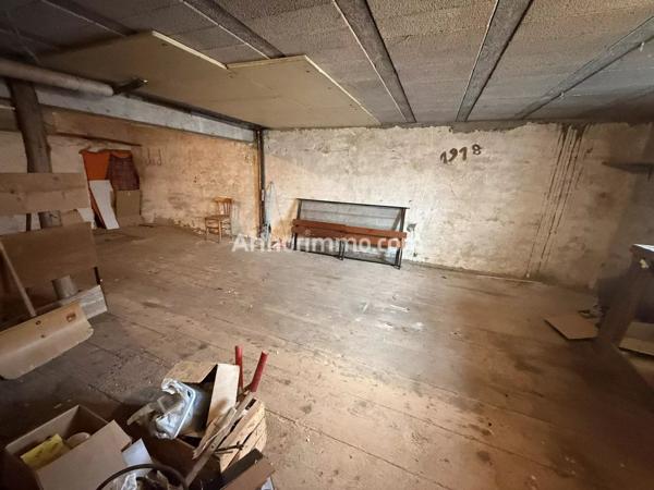 Vente                                                      Appartement
                        
                     5 pièces                      117 m2                     à Crotenay