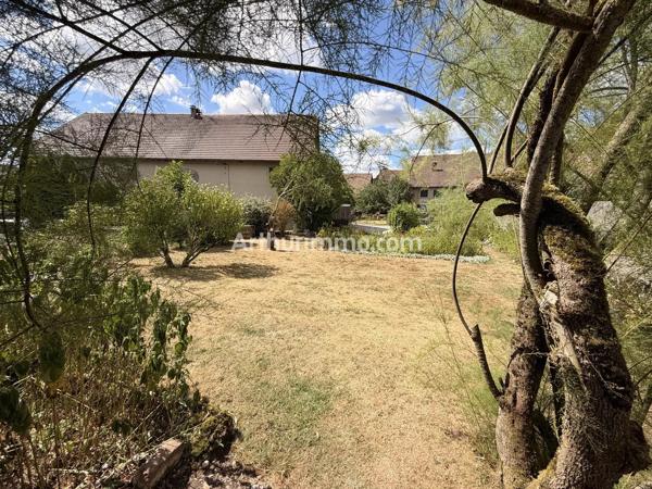 Vente                                                      Appartement
                        
                     5 pièces                      117 m2                     à Crotenay