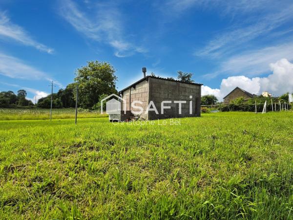 Terrain constructible de 495 m² à Lanvallay