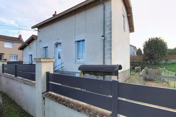 Belle maison familiale avec grand terrain aux Bois Francs