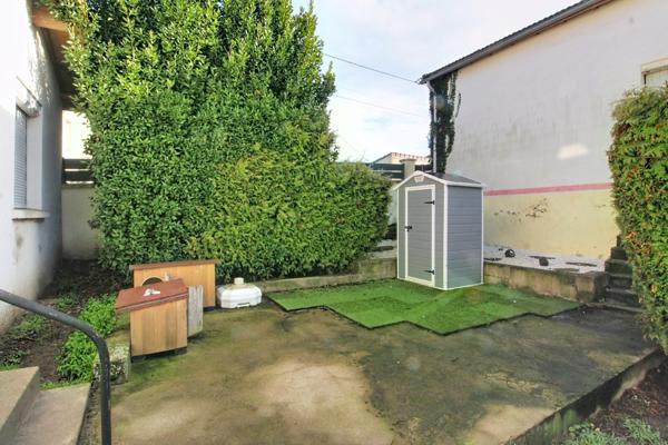 Belle maison familiale avec grand terrain aux Bois Francs
