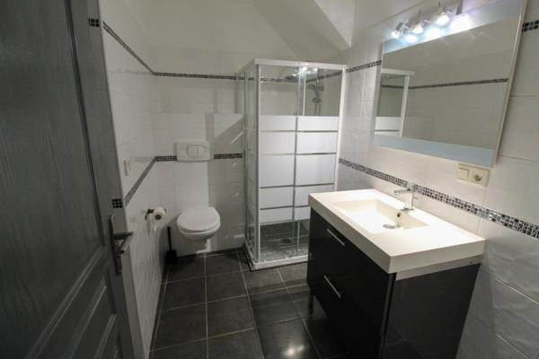 Belle maison familiale avec grand terrain aux Bois Francs