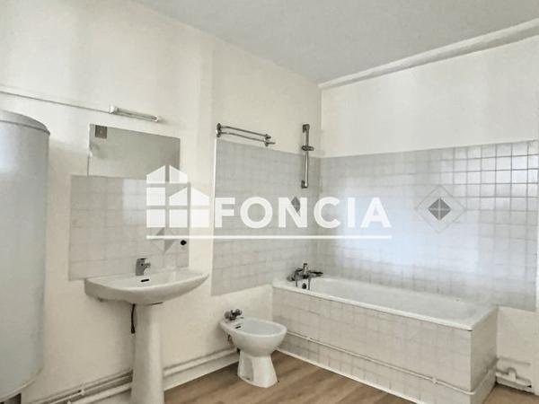 À vendre Appartement 2 pièces 95 m² - Vienne 38200