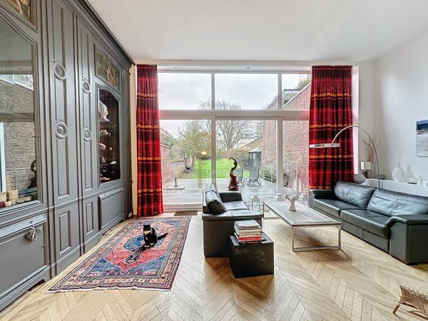 MAISON BOURGEOISE : 8 CHAMBRES