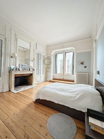 MAISON BOURGEOISE : 8 CHAMBRES