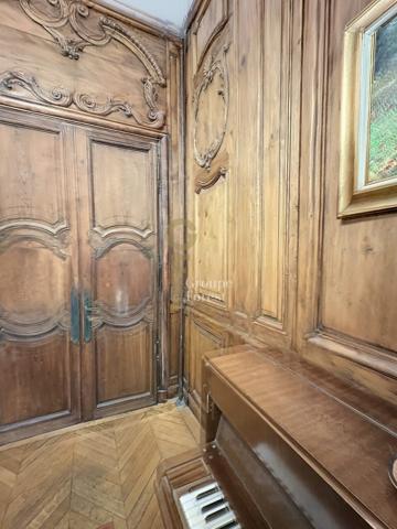 MAISON BOURGEOISE : 8 CHAMBRES