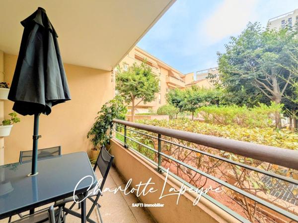 Beau T2 moderne en rez-de-jardin avec terrasse