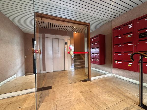 Exclusivité Agence Quimper Centre Ville Emplacement Idéale pour Cet Appartement T2 42 m² Avec Ascenseur.