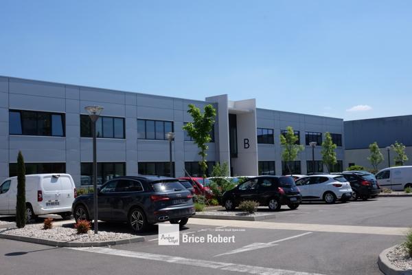 Bureaux à louer Lyon 7ème espaces aménagés parking sécurisé et transports