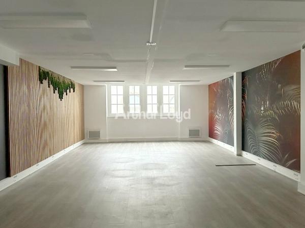 BUREAUX à LOUER de 486 m²