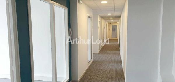 BUREAUX à LOUER de 486 m²