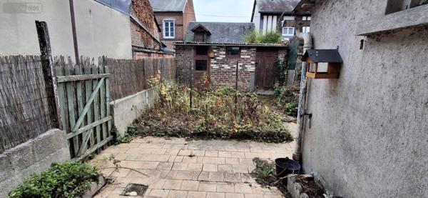 Maison à restaurer à vendre à Livarot-Pays-d'Auge dans le Calvados (14140), ref : DGAR maison ville