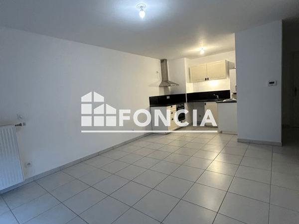 Location Appartement 2 pièces 41.9 m² - 134 AVENUE DU JURA Bons En Chablais 74890