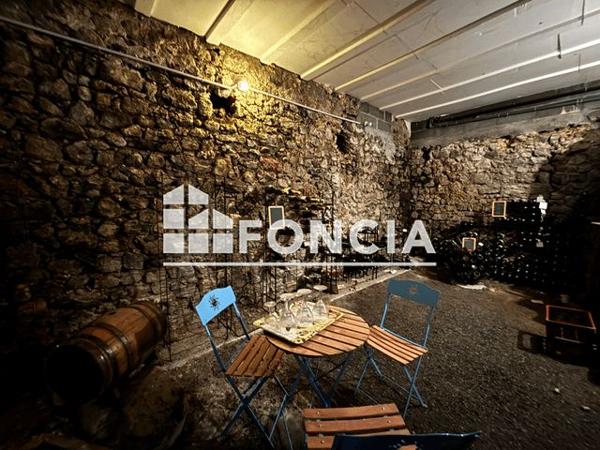 À vendre Maison 7 pièces 253.28 m² - Thoard 04380