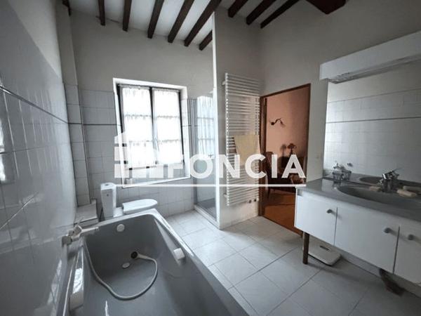 À vendre Maison 7 pièces 253.28 m² - Thoard 04380